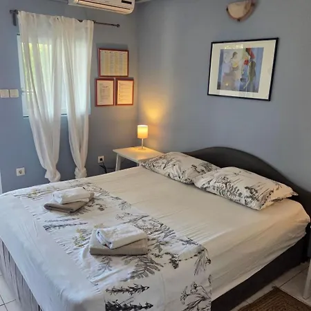 Apartament Fuer Zwei Personen By Interhome Trogir