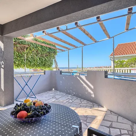 Fuer Zwei Personen By Interhome * Trogir
